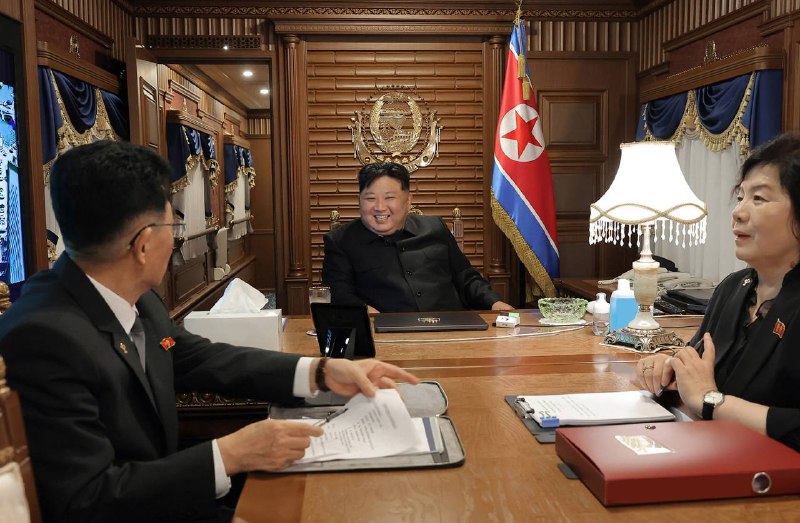 金正恩于当地时间9月1日乘专列离开平壤，启程访华